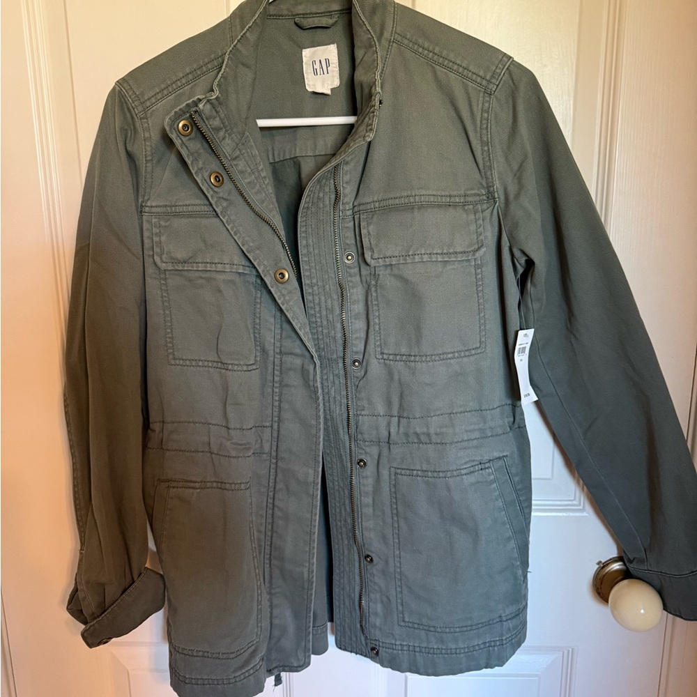 GAP Women’s Green Utility Jacket. Size XS. NWT
